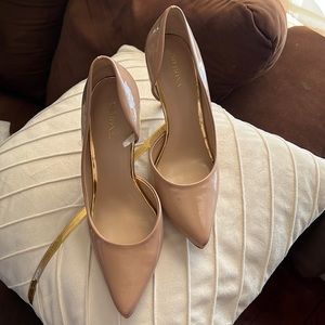 Classy Nude Pumps